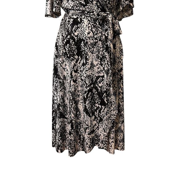Donna Morgan Short Sleeve Dress Snake Skin Print Faux Wrap Size 8 EUC - Picture 3 of 10